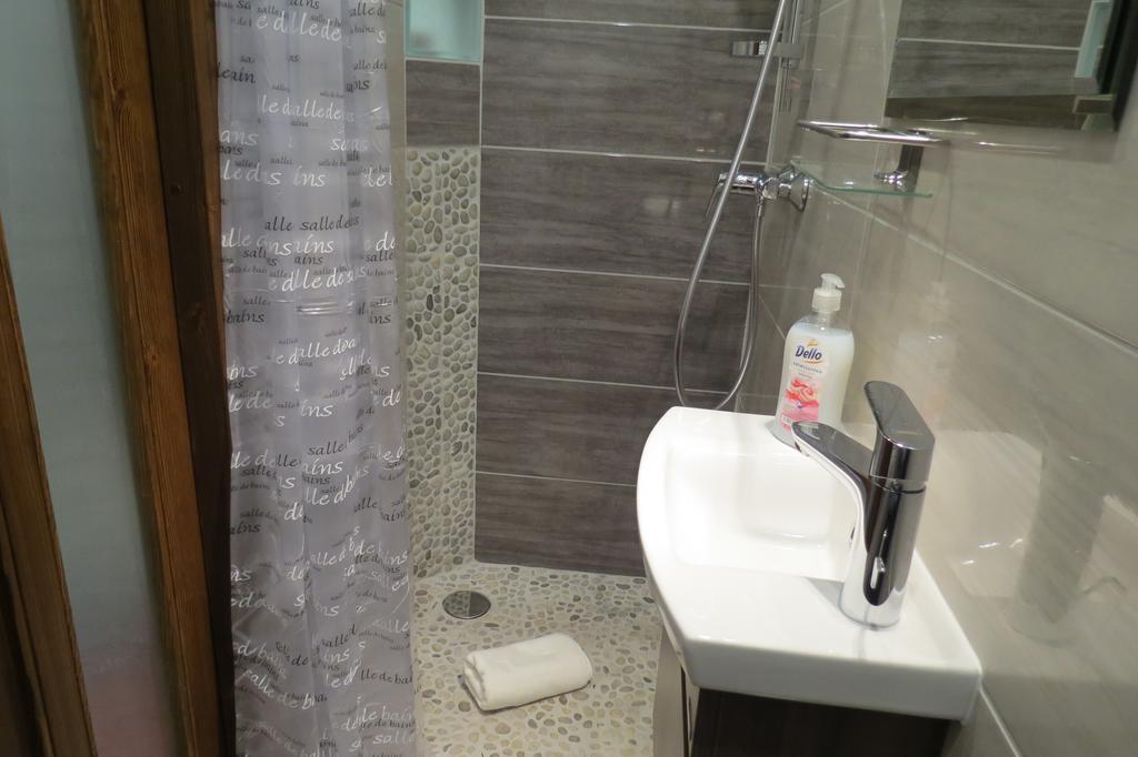 Titi Classic & Trendy Apartman Bük 部屋 写真